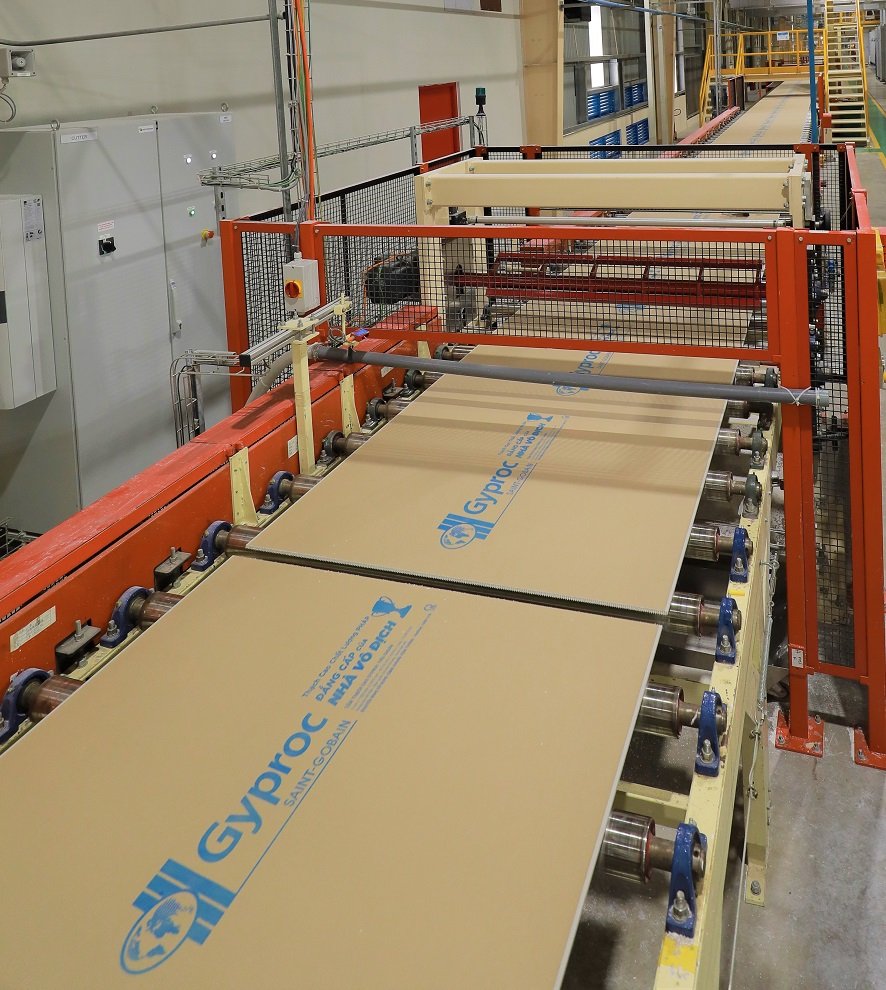 Saint-Gobain đầu tư mở rộng quy mô sản xuất tấm thạch cao và xi măng sợi tại Việt Nam