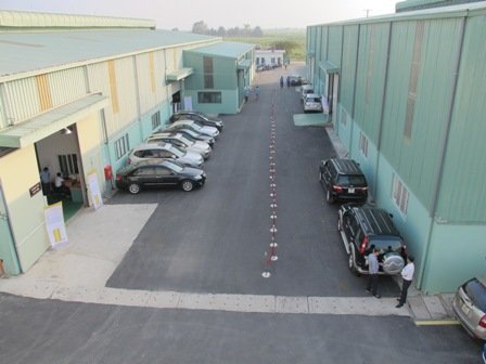 Nhà máy được xây dựng trên tổng diện tích hơn 17 ngàn m2, tại Văn Lâm - Hưng Yên bao gồm khu nhà xưởng 3 tầng, các phân xưởng, dây chuyền sản xuất và thiết bị hiện đại, tổng vốn đầu tư lên đến 200 tỷ đồng. Công suất dự kiến của nhà máy mới là 5 triệu sản phẩm chăn ga/năm và 210.000 sản phẩm đệm/năm. Nhà máy thứ ba của Everpia Việt Nam tại Hưng Yên có thể được đánh giá là nhà máy sản xuất chăn ga gối đệm hiện đại và lớn nhất tại Việt Nam. Vĩnh Tường đóng góp trong công trình này tại hạng mục hoàn thiện trần và vách ngăn với hệ sản phẩm khung xương trần vách và tấm thạch cao Gyproc.