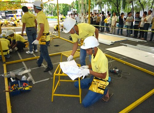 Đọc kỹ bản vẽ do Ban tổ chức đưa ra