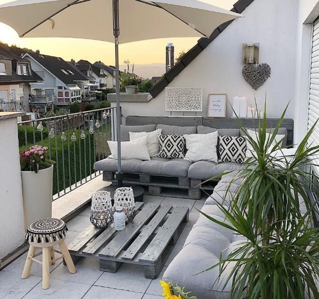 trang trí ban công bằng nội thất ngoài trời