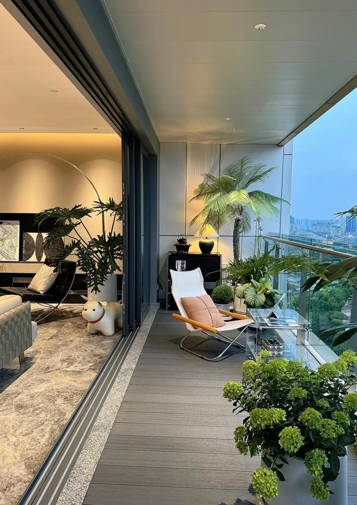 không gian nhỏ đẹp ngoài ban công