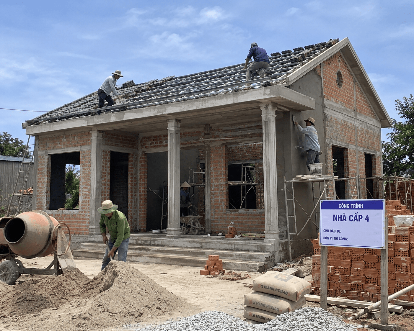Chi phí xây nhà cấp 4 50m2 thay đổi tùy theo khu vực xây dựng, chất lượng vật liệu, yêu cầu thiết kế, thời điểm thi công và quy mô công trình
