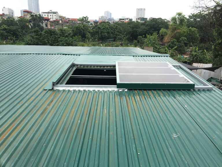 Làm giếng trời chống nóng mái tôn hiệu quả