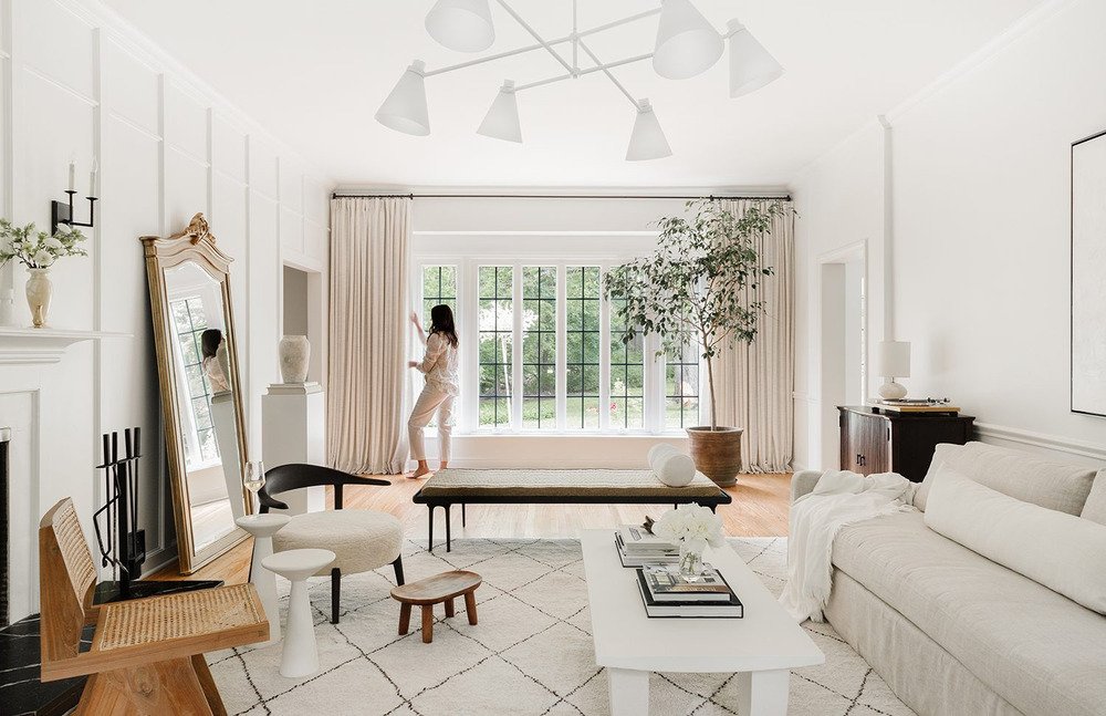 sử dụng rèm cửa để hạn chế nhiệt độ cao trong phòng