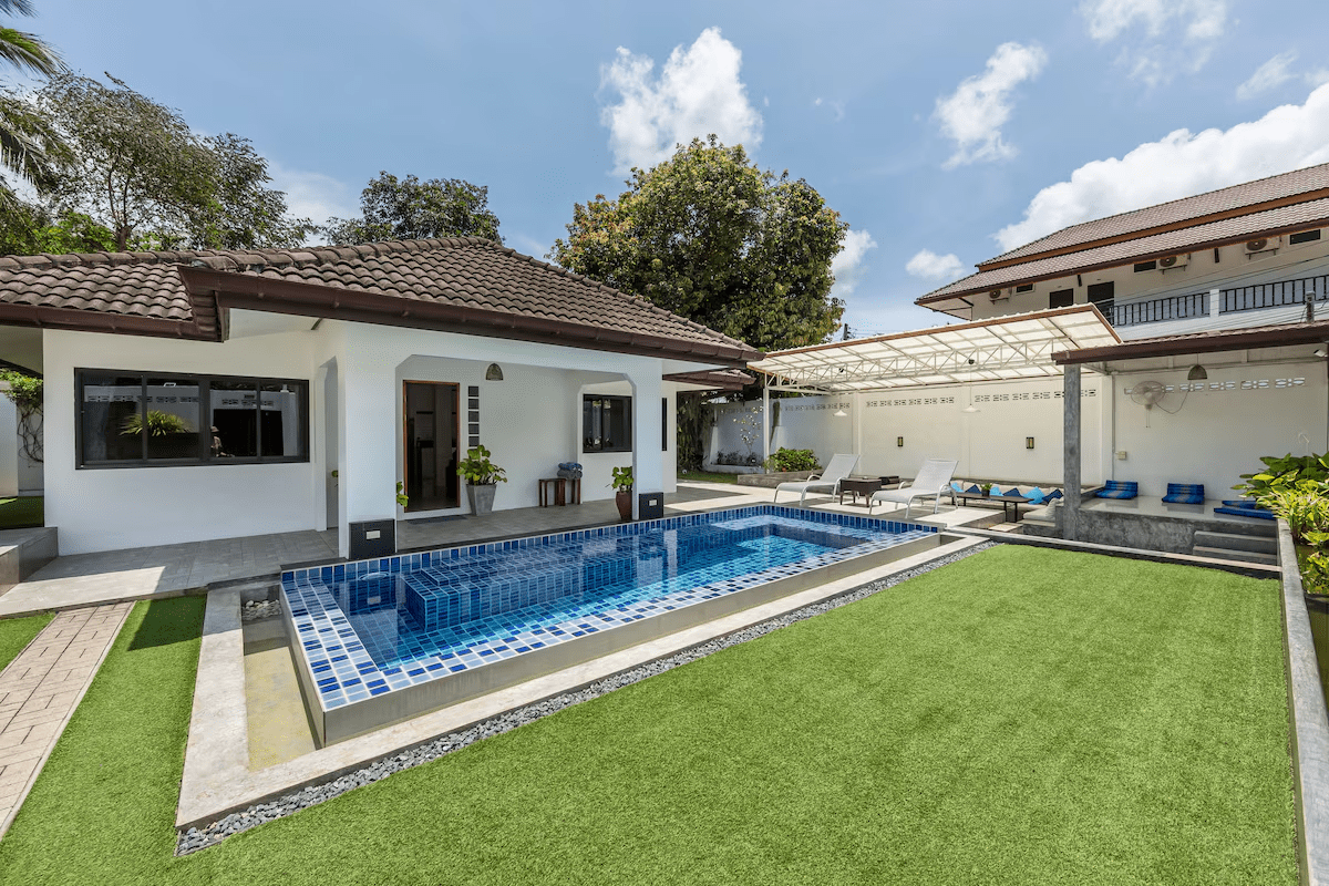 Biệt thự 1 tầng mini sang trọng kết nối với sân vườn