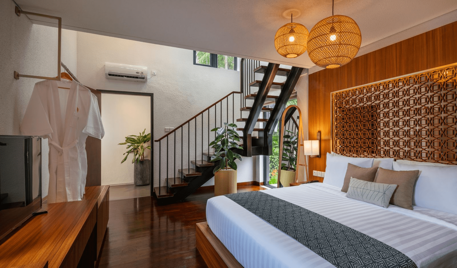 Mẫu nhà gác lửng nhà ống sang trọng và ấm cúng