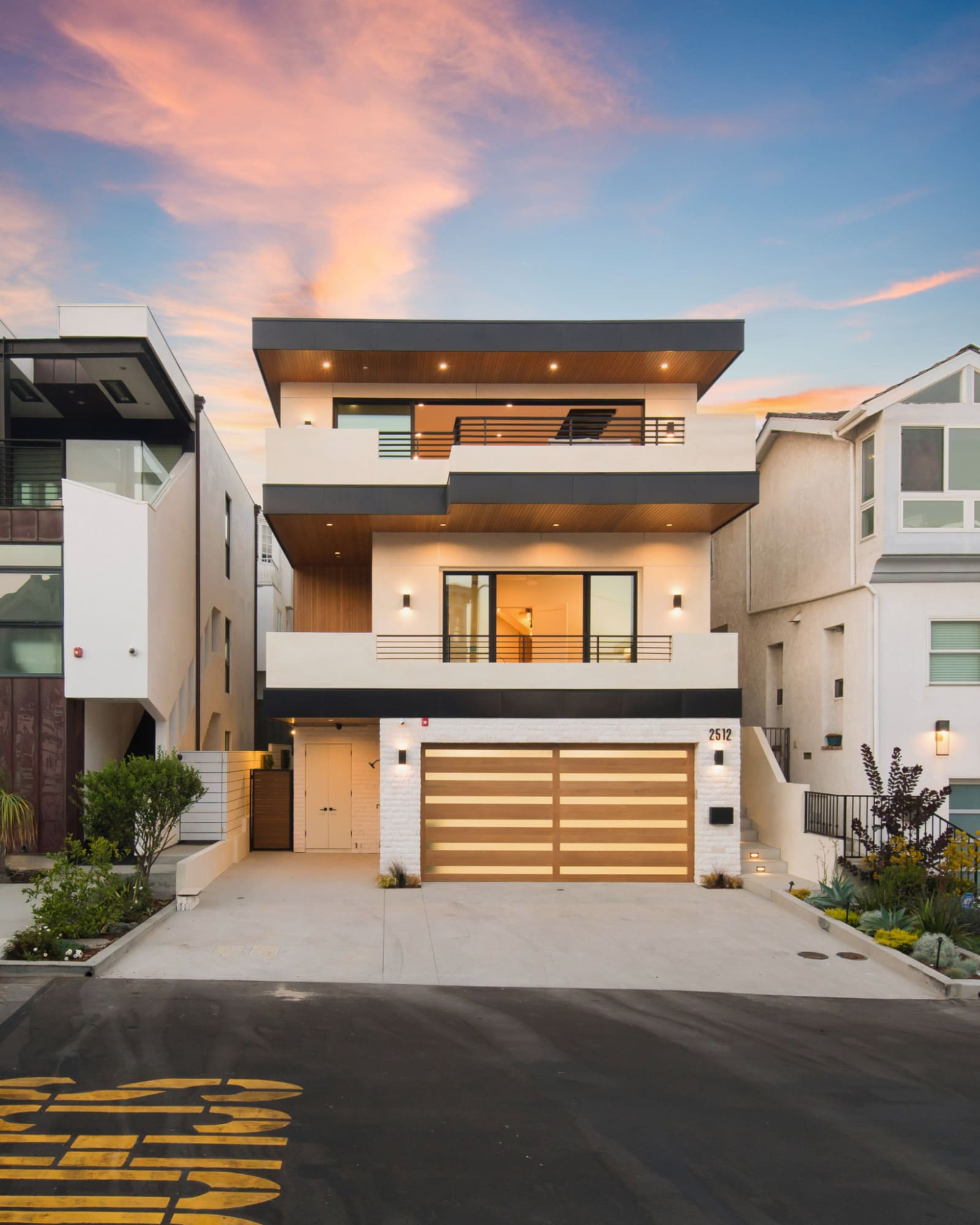 mẫu nhà ống đẹp 3 tầng 4m hiện đại, sang trọng 