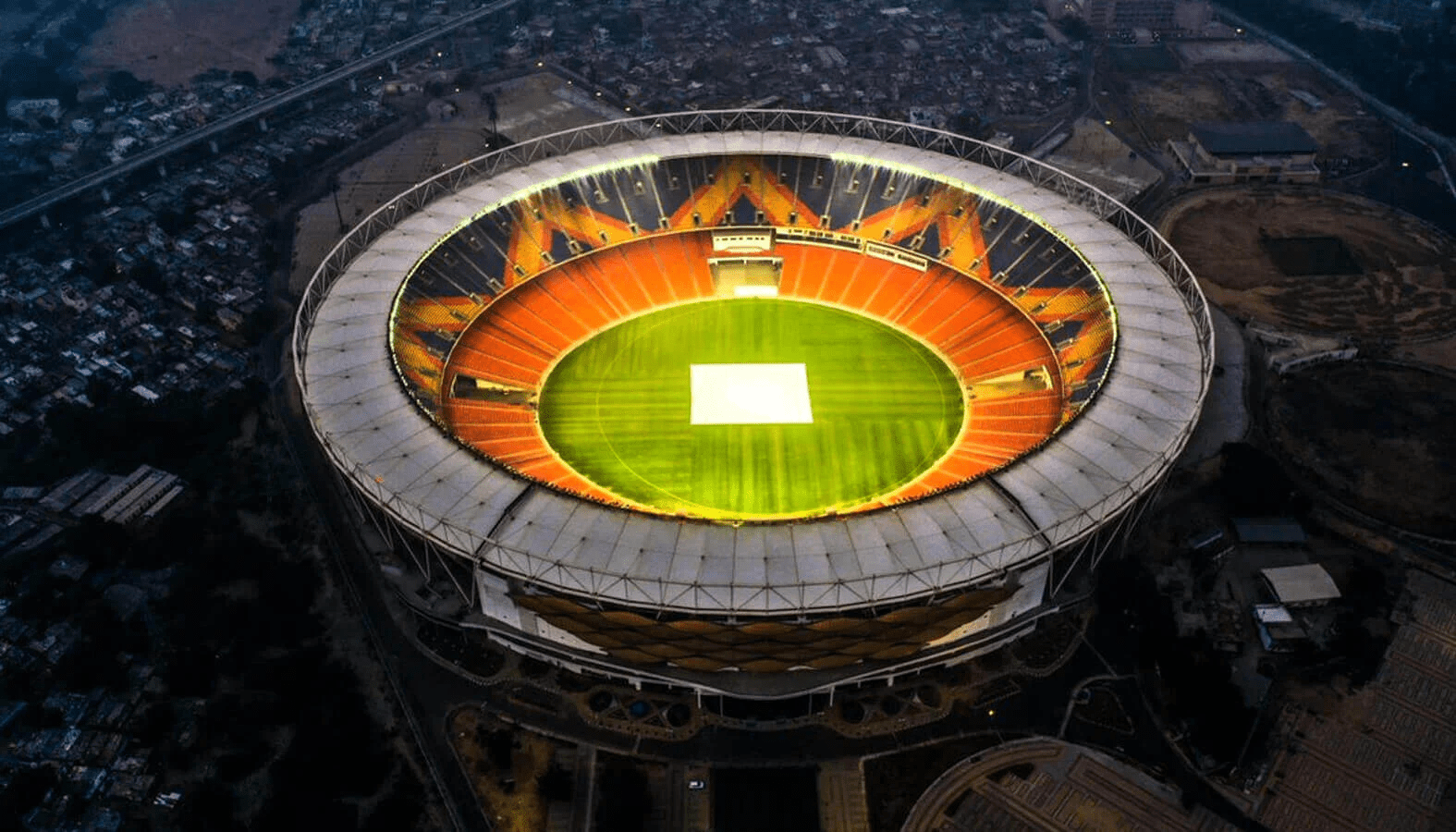 Narendra Modi Stadium được cho là sân vận động lớn nhất thế giới