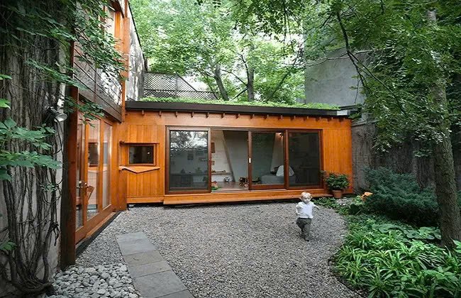 Thiết kế với không gian sân vườn mở giúp gia chủ hòa mình vào thiên nhiên (Nguồn: Internet)