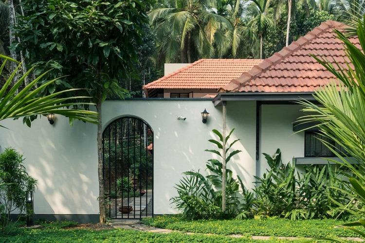 Mẫu nhà cấp 4 nông thôn 250 triệu lớp mái ngói đẹp, giá rẻ