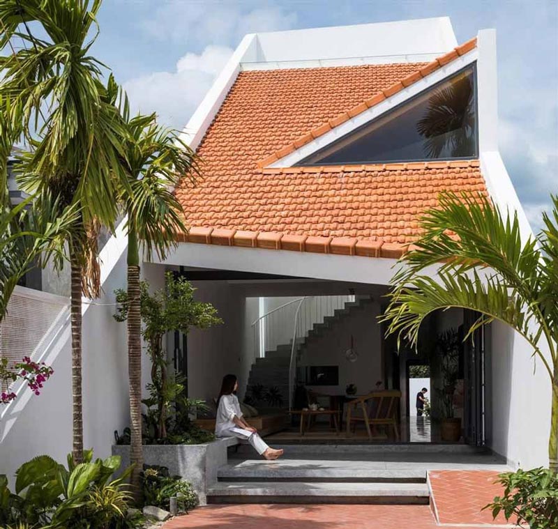 Xây nhà mái ngói cần thiết kế hệ thống thoát nước hiệu quả