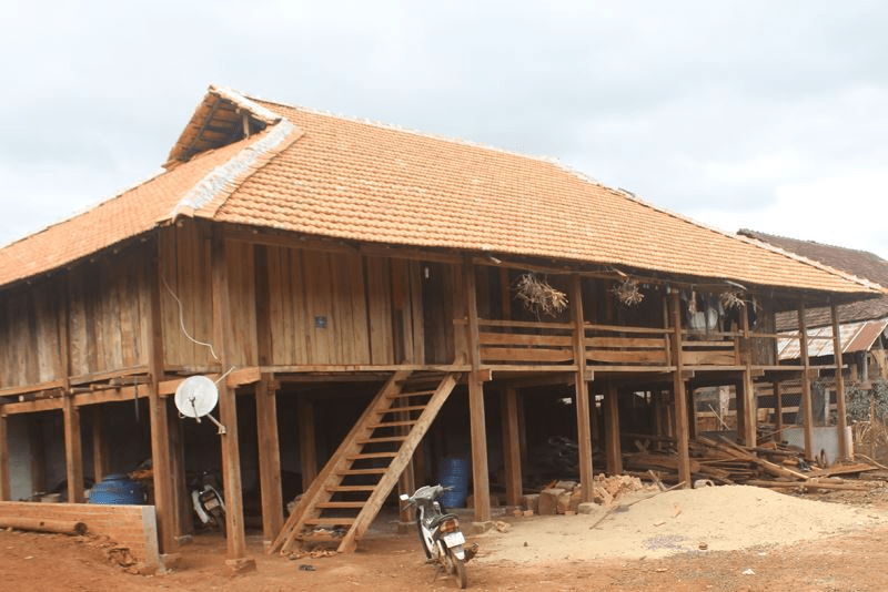 Nhà sàn của người Tày, Nùng (Tây Bắc)