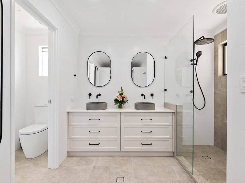 Nhà vệ sinh có nhà tắm riêng biệt