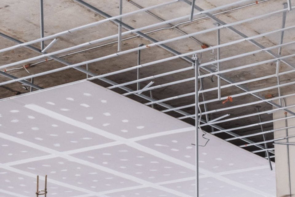 Thi công trần thả la phông