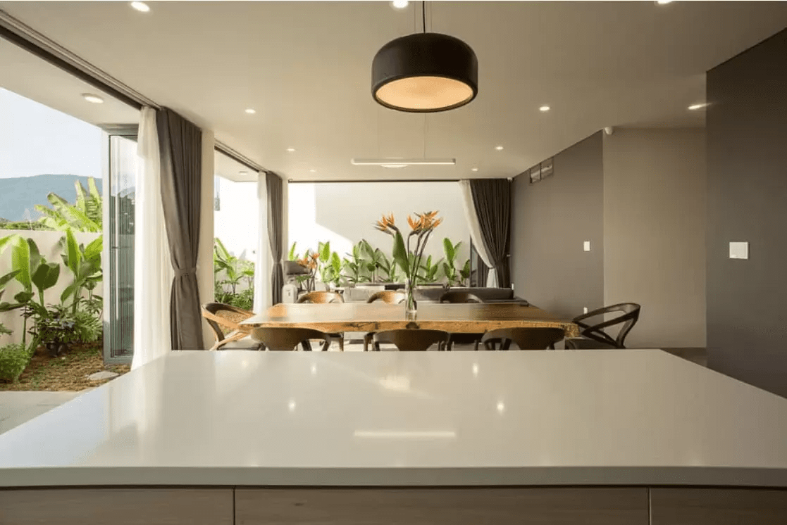 trần thạch cao đẹp, phù hợp với những thiết kế nhà hướng thiên nhiên