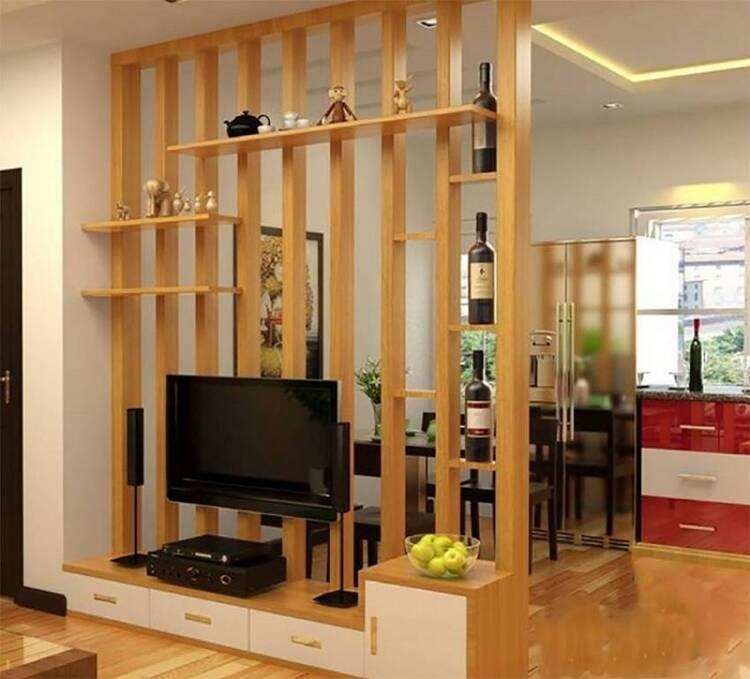 Mẫu vách ngăn gỗ công nghiệp giữa phòng khách và bếp tinh tế 