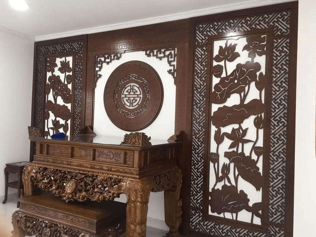 Màn che bàn thờ tăng tính thẩm mỹ cho không gian thờ cũng như tổng thể ngôi nhà